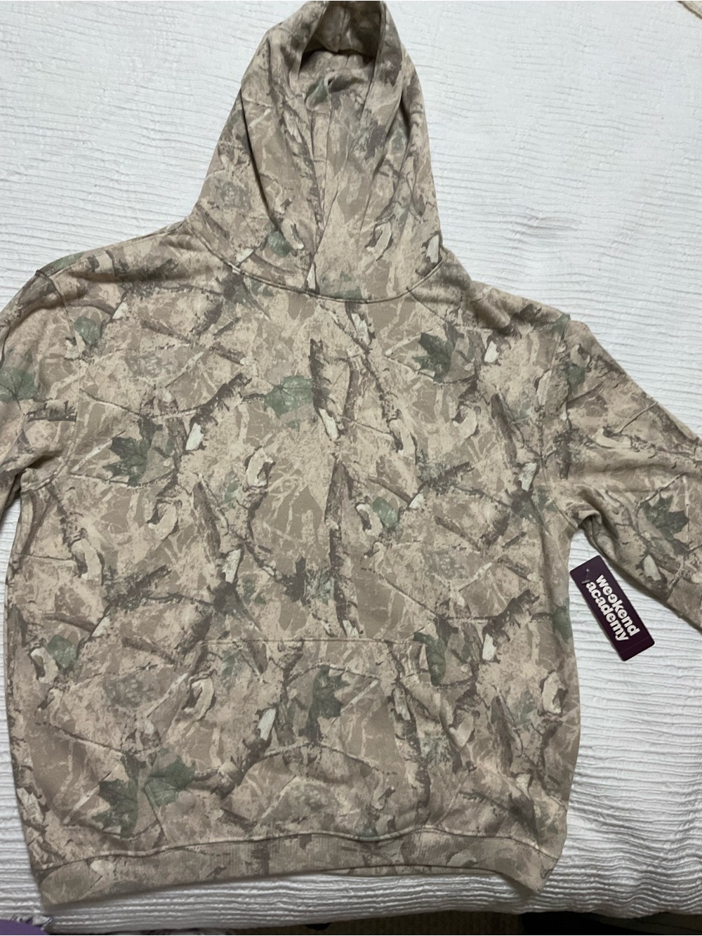 Men's Zip-Up Hoodie in Tan Camouflage